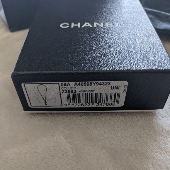 ✨ CHANEL✨ Necklace - Picture 3 of 7